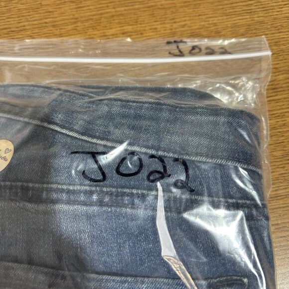 Old Navy Sz 16 High Rise Straight Leg Boyfriend Blue Jeans Stretch Curvy Casual - Picture 9 of 9